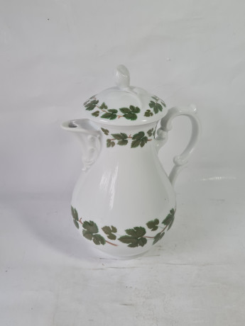 Чайник винтажный Hutschenreuther с зелеными листьями, фарфор, 24.5 см, Германия, 1970-80гг.