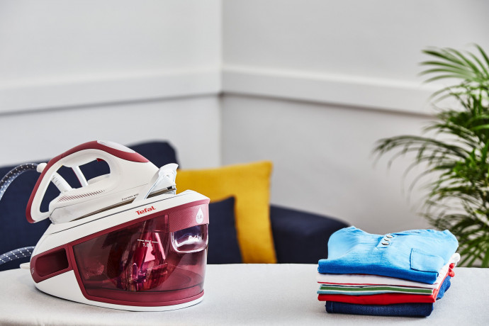 Tefal Tefal Dampfbugelstation SV8012 Express Anti-Calc, 1800 ml Wassertank, 2800 W, Dauerdampfmenge 120 g/Min, Dampfstoss 400 g/Min Паровая гладильная станция Tefal SV8012 Express Anti-Calc, резервуар для воды 1800 мл, 2800 Вт, постоянная подача пара 120