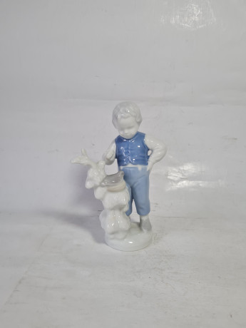 Статуэтка винтажная Gerold "Мальчик с птичкой, фарфор, 15 см, Германия, 1960-70гг.