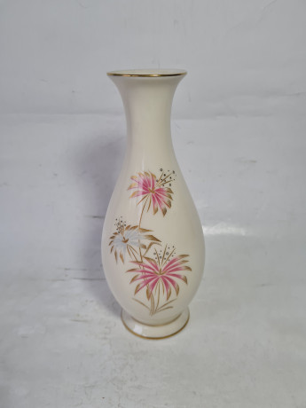 Ваза винтажная Royal KPM Bavaria с цветочным декором, фарфор, средняя, 19.5 см, Германия, 1970-80гг.