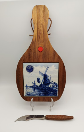 Разделочная доска винтажная Delft Blue (для сыра) "Мельница", с ножом, декор - фарфоровая плитка, ручная роспись, 28.5 х 15.5 см, Голландия, 1960-70гг.