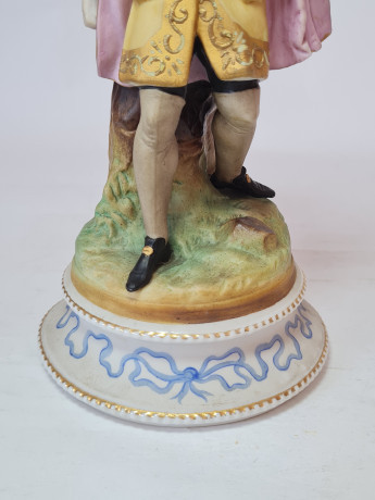 Набор статуэток винтажных "Дама в разноцветном платье" и "Мужчина в ярком сюртуке", фарфор, 2 шт., 22 x 11 см, Германия, 1960-70гг.