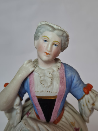 Набор статуэток винтажных "Дама в разноцветном платье" и "Мужчина в ярком сюртуке", фарфор, 2 шт., 22 x 11 см, Германия, 1960-70гг.