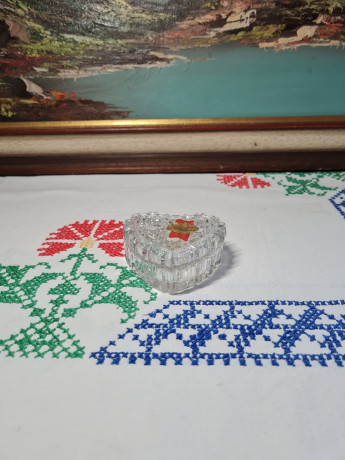 Шкатулка винтажная Anna Hutte в виде сердечка, хрусталь, 7 x 6,5 см, Германия, 1960-70гг.