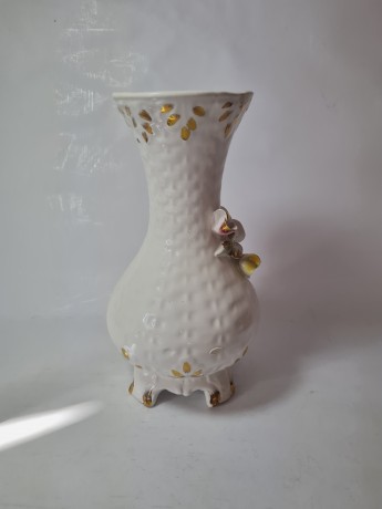 Capodimonte Ваза с фактурным узором, позолотой и цветами, 23см х 12см, Италия, 1960-70гг.