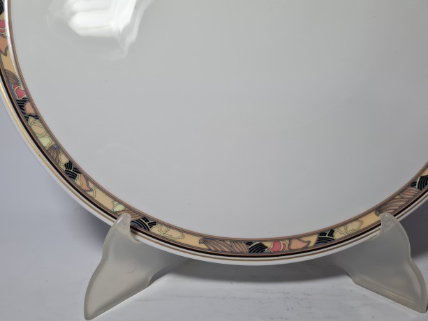 Hutschenreuther 1814 Фарфоровое белое блюдо с ручками и орнаментом по краю, 33см, Германия, 1970-80гг.