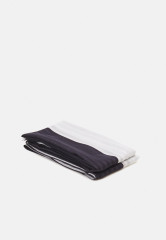 Tommy Hilfiger ESSENTIAL FLAG Scarf space blue / white ESSENTIAL FLAG Шарф космический синий / белый
