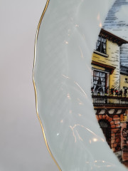 Тарелка декоративная винтажная Schirnding, белый фарфор с красочным изображением рыночной площади Карлсруэ, 20 x 2,5 см, Германия, 1960-70гг.