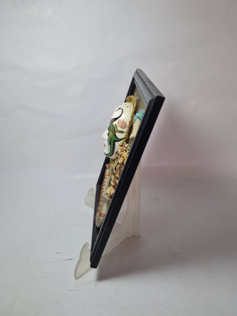 Картина винтажная "Композиция с маской и саксофоном", объемное декорирование, дерев.рама, 25.5 х 20 см, Германия, 1960-70гг.