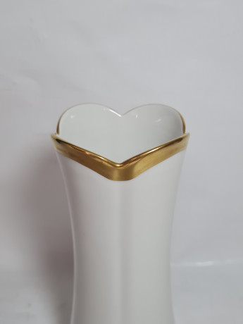 Ваза винтажная Tirschenreuth с золотой каймой, фарфор, 20 см, Германия, 1970-80гг.