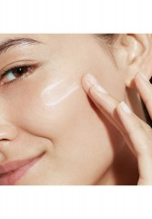 LANCOME LANCOME HYDRA ZEN GLOW ANTI-STRESS FEUCHTIGKEITSFLUID Anti-Aging transparent LANCOME HYDRA ZEN GLOW ANTI-STRESS MOISTURIZING FLUID против старения