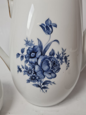 King Fine Porcelan Фарфоровый набор для чая "Синие цветы": Чайник, сахарница, молочник, Германия, 1960-70гг.