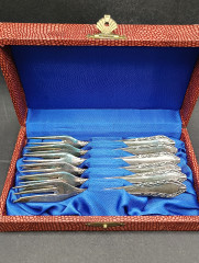 Набор столовых приборов GAM 100, в заводской коробке с замочком, серебро, десертная вилка - 6 шт., 18 х 11 см, Германия, 1970-80гг.