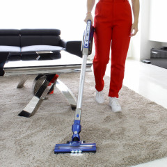 TurboTronic by Z-Line TurboTronic by Z-Line Akku-Hand-und Stielstaubsauger 8 kpa, &gt;35 Min. Laufzeit, ultra-Leichtgewicht Boden Staubsauger, 180 W, beutellos, kabelloser Handsauger mit Wandhalterung  Беспроводной ручной и стержневой пылесос TurboTronic by 