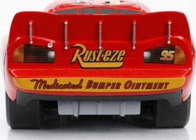 Jada Hollywood Rides Lightning McQueen Голливуд скачет на Молнии Маккуине