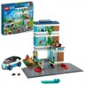 LEGO City 2er Set: Community 60291 Modernes Familienhaus + Town 60304 Strassenkreuzung mit Ampeln Город Набор из 2 предметов: Сообщество 60291 Современный семейный дом + Город 60304 Перекресток со светофором