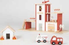 Pinolino Feuerwache „Ben” mit Zubehor Пожарное депо "Бен" с аксессуарами