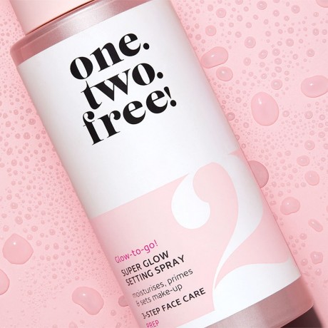 one.two.free! Super Glow Setting Spray  Спрей для фиксации супер свечения