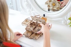 UGEARS Modellbausatz BERNSTEIN BOX Комплект моделей AMBER BOX
