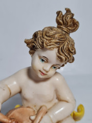 Статуэтка винтажная &quot;Девочка с барабаном&quot;, фарфор, 8 x 11,5 см, Италия, 1960-70гг.
