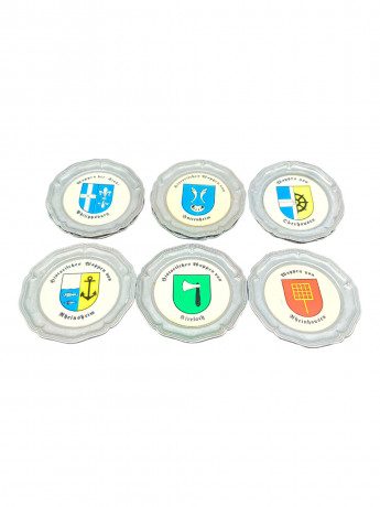 Набор тарелок винтажных DBGM "Герб Райнхайма", "Герб Буттенхайма", "Герб Филипсбурга", "Герб Кирлаха",  "Герб общины Райнхаузен",  "Герб города Оберхаузен", олово, 6 шт, 10 см, Германия, 1970-80гг.