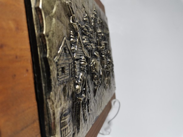 German Panno, Картина-панно оловянная в деревянной раме "Деревенские пляски", 26см х 20 см х 3 см, Германия 1960г.