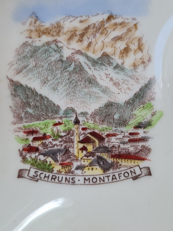 Пепельница винтажная Kunz Schruns, белый фарфор с изображением Шрунса, ручная работа, 10 x 10 x 2 см, Германия, 1960-70гг.