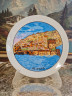 Kutahya Pottery Turkey Деокративная тарелка Белый фарфор с видами города Алания в светло-голубых тонах, 24,5 x 3 см, Турция, 1970-80гг.