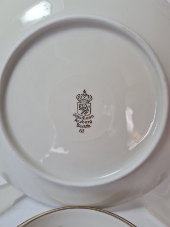 Чайное трио винтажное Schumann Arzberg с позолотой и красными цветами, ручная роспись, фарфор, Германия, 1960-70гг