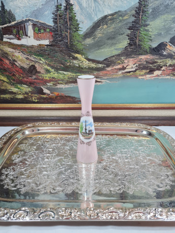 Ваза винтажная Rayreuth / Hellrosa Porzellan в розовых тонах с изображением Берлинской башни, фарфор, 17 см, Германия, 1960-70гг.