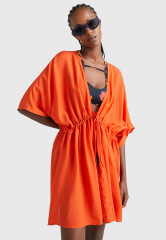 Tommy Hilfiger COVER UP SHORT Beach accessory deep orange COVER UP SHORT Пляжный аксессуар темно-оранжевый
