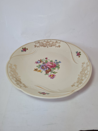 Тарелка с разноцветным цветочным рисунком и позолоченным узором, 29 x 4 см, Германия, 1960-70гг.