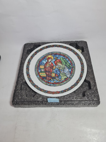 Тарелка декоративная винтажная Limoges "Благовещение", №AS 288, в заводской упаковке, сертификат, фарфор, 21 см, Франция, 1960-70гг.