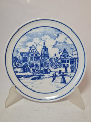 Тарелка декоративная винтажная Hutschenreuther, белый фарфор с бело-голубым рисунком Эльцер Хоф, 20 x 2,5 см, Германия, 1960-70гг.