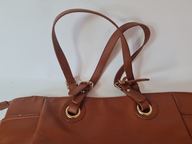 MICHAEL KORS Кожаная сумка, коричневая, 26 см х 44см, 1960-70гг.