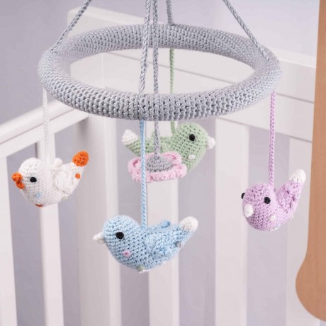 SindiBaba® Baby-Mobile gehakelt mit Rasseln Детский мобиль связанный крючком с погремушками