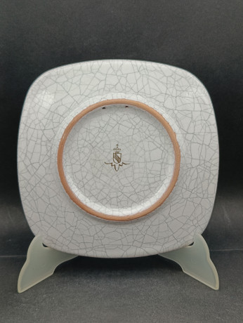 Тарелка декоративная винтажная Karlsruhe, с изображением фонтана, кракелюр, ручная роспись, 18.5 х 18.5 см, Германия, 1970-80гг.