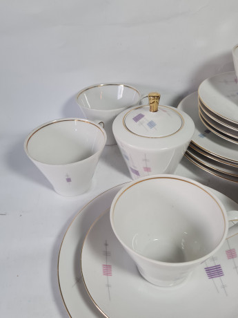 Сервиз чайный винтажный Schumann Arzberg Bavaria на 4 персоны, в пастельных тонах, фарфор, чайное трио - 4 шт., молочник, сахарница, Германия, 1970-80гг.