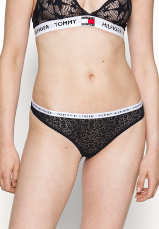 Tommy Hilfiger THONG 3 PACK Thong desert sky/white/rouge НАБОР 3 КОМПЛЕКТА ТРЕНАЖЕЙ Стринги небо пустыни/белый/румяна