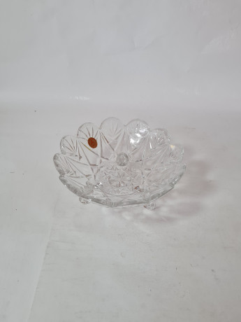 Конфетница винтажная Anna Hutte на ножках, фигурный край, хрусталь, 17 х 8 см, Германия, 1960-70гг.
