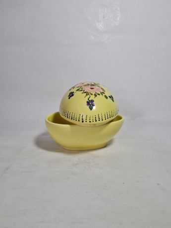 Шкатулка винтажная Im Stil Lefton China в форме яйца, в желтых тонах с цветочным декором, керамика, 11 х 11 см, Германия, 1970-80гг.