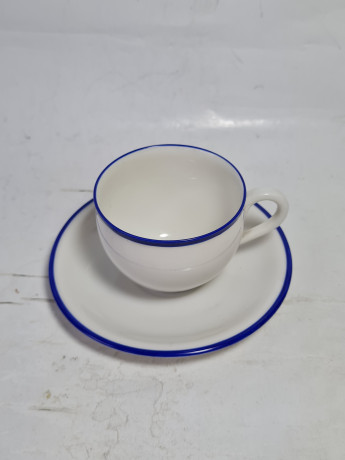 Набор для кофе винтажный Hutschenreuther Selb Bavaria, две пары и тарелка, с синим кантом, фарфор, Германия, 1970-80гг.