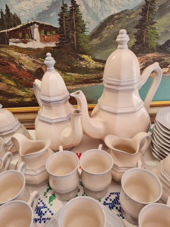 Сервис винтажный на 12 персон Leonardo Classic / Gallo Design, кофейник, чайник, молочник, сахарница, кофейная пара - 12 шт., фарфор, Германия, 1960-70гг.