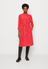 Tommy Hilfiger ROPE MIDI SHIRT DRESS Shirt dress fireworks ПЛАТЬЕ-РУБАШКА МИДИ ROPE Платье-рубашка салют