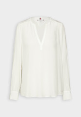 Tommy Hilfiger SOLID V NECK BLOUSE Blouse ecru БЛУЗКА С V-ОБРАЗНЫМ ВЫРЕЗОМ Блузка экрю